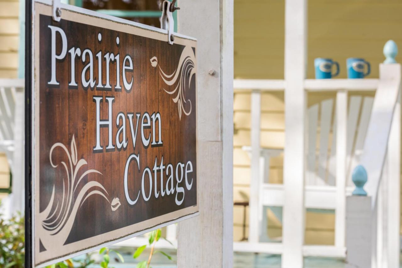 Maison D'Memoire Bed & Breakfast Cottages Rayne Esterno foto